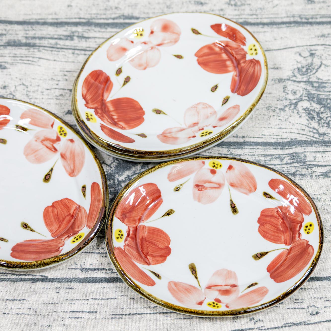 【アフターセール クーポン30%オフ☆】 ＼ 波佐見焼 ／ 【 翔芳窯 】 楕円皿 銘々皿 取皿 ケーキ皿 楕円 花はな 赤 横 約17.5cm かわいい おしゃれ 和 モダン セット 電子レンジ対応 食洗機対応 波佐見 はさみやき 有田焼