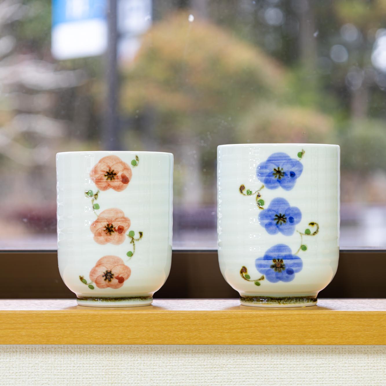 乐天商城 - 陶器 市 2026 【4/23-5/14 臨時休業セール 30%オフクーポンあり】 ＼ 波佐見焼 ／ 【 光玉陶苑 】 ゆのみ 湯呑み 湯呑 湯飲み 湯のみ コップ ペア あり 梅 内容量 大 約220ml 小 約200ml モダン かわいい おしゃれ 茶道 茶碗 電子レンジ対応 食洗機対応 はさみやき 有田焼