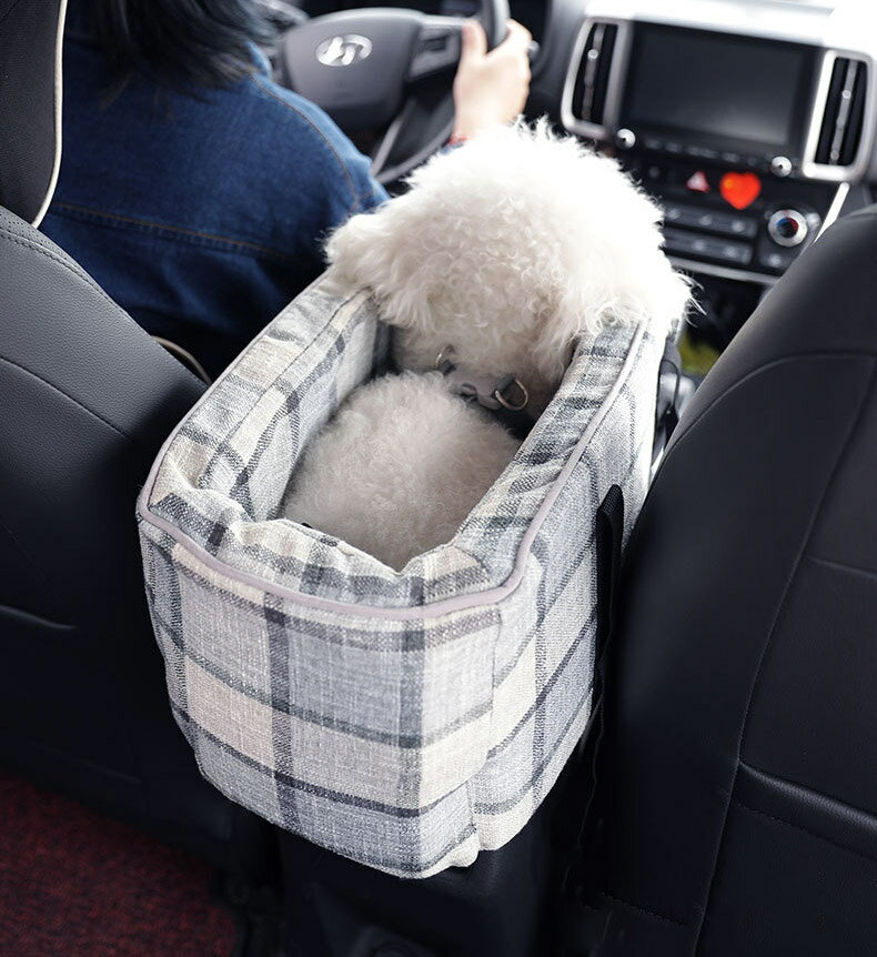 送料無料 ドライブ用ボックス キャリーバッグ 犬猫兼用 小型犬 犬用 たためる ペット ドライブ お出かけ ペット ケース カー用品 車用品 アウトドア ワンちゃん コンパクト 折り畳み 旅行 安全 持ち運び 猫 49*25*21cm 楽天海外通販