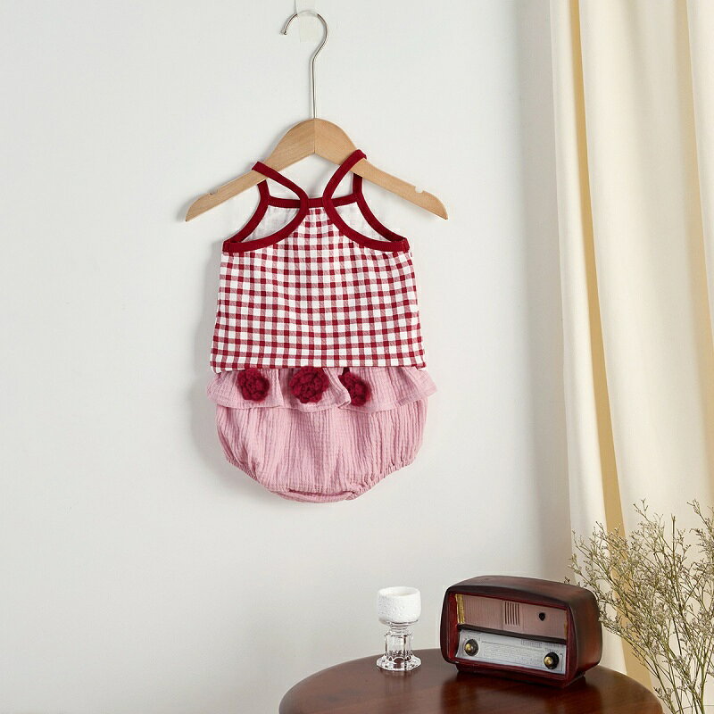 送料無料 ベビー服 上下セット 夏用 ノースリップ タンクトップ式 キャミソールタイプ セットアップ チェック柄 ブルマパンツ 涼しい 薄手 女の子 赤ちゃん ベビー用パジャマ 寝冷え防止 着心地良い 冷房対策 楽天海外通販