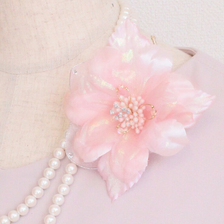 【1点もの】 コサージュ フォーマル ピンク 小さめ 光沢 一輪 コサージュ ケース付き 送料無料 入園式 入学式 卒園式 卒業式 結婚式 ギフト プレゼント ...