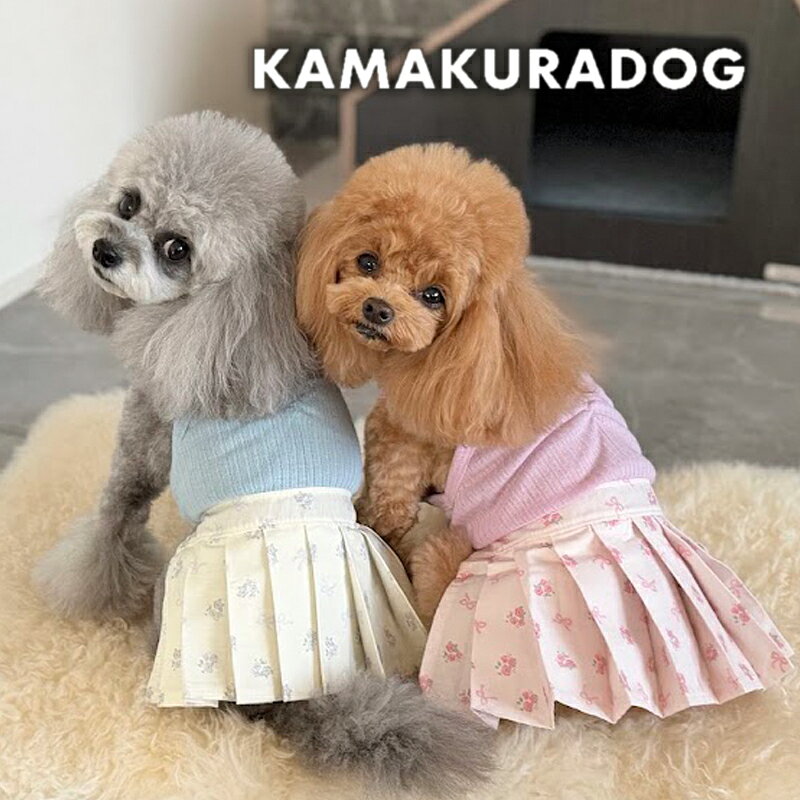 犬/犬服/犬の服/服/ドッグウェア/ドッグ/ウェア/dogwear/ペット/ペット服/ペット用服/ 小型犬/小型犬用品/子犬/犬用ウェア/かわいい服/人気/おしゃれ/子犬/ チワワ/トイプードル/マルチーズ/ポメラニアン/ヨークシャテリア/ヨーキー/マルチーズ/ミックス犬/ダックス/シーズー/パピヨン/ チワワ 服/犬 服 かわいい/犬 服 おしゃれ/トップス/おでかけ/春/夏/ワンピ/キャミ/散歩/花柄/フラワー着用イメージ もあ ちゃん 胴回り：37cm 体重：3.5kg サイズ：M らん ちゃん 胴回り：40cm 体重：4kg サイズ：L 商品画像 01 おそろいもかわいいパステルカラー3色展開 やわらかなパステルカラーが、わんちゃんの可愛らしさをやさしく引き立てます。春夏のお出かけや撮影にもぴったりの華やかさです。 02 伸縮性のあるリブ素材で着心地◎ トップス部分は柔らかく伸縮性のあるリブ素材を使用。着せやすく、わんちゃんも快適に過ごせます。 03 小花柄プリーツで上品な後ろ姿 スカート部分には可憐な小花柄のプリーツデザイン。動くたびにふわっと揺れて、後ろ姿までしっかり可愛い一着です。 商品仕様 伸縮性 良いありややありなし シーズン 春夏秋冬 厚さ 厚いやや厚い普通やや薄い薄い Check Points 伸縮性のあるリブ素材で着心地◎ 小花柄プリーツで上品な後ろ姿 おそろいもかわいいパステルカラー3色展開 商品サイズ表 胴周り 着丈 目安体重 S 31 19 約2kg M 36 22 約3.5kg L 42 25 約5.5kg XL 46 29 約8kg 注意事項 ※上記に記載しております表はお洋服の実寸です。(2〜3cmほどの誤差はございます。） 洋服のデザイン、また愛犬の個体差や毛量によって若干サイズが異なる場合がございますので、事前にワンちゃんのサイズを測った上でご検討下さい。 ※ご覧の環境によっては実物と色味が異なる場合がございます。あらかじめご了承くださいませ。