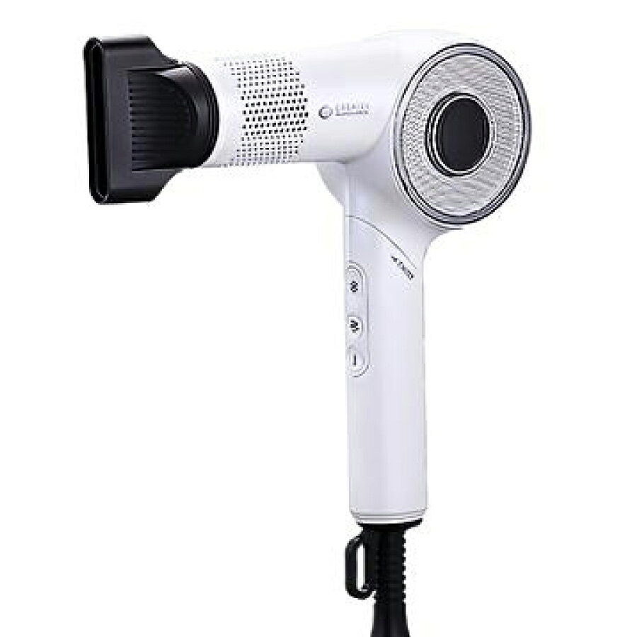● 商品名 クレイツ エレメアドライ ケアポータブル ホワイト SCD-L01F 折りたたみ ヘアドライヤー 大風量 持ち運び ● 商品説明 折りたたむとA5ノートほどのサイズ感になる、ホワイトカラーのポータブルドライヤーです。 ● 特長 ・折りたたみ式のコンパクト設計 ・持ち運びや旅行に便利 ・パワフルな風量と適温ドライ ● 使用方法 タオルドライ後、髪から適度に離して根元から毛先へ乾かしてください。 ● 商品仕様 メーカー：株式会社クレイツ ブランド：クレイツ 型番：SCD-L01F カラー：ホワイト JAN：4988338201800 ● 使用上の注意 ご使用前に取扱説明書をよく読み、記載された使用方法・禁止事項を守ってください。使用中や使用直後の高温部には触れないでください。異常を感じた場合は使用を中止してください。 ● メーカー・販売元 株式会社クレイツ ● 区分 確認待ち ● 広告文責 ・総合卸 chaos ・TEL：086-943-0480 ・E-mail : kame-sennin_5@shop.rakuten.co.jp