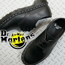 ■商品説明 ドクターマーチン Dr.Martens メンズ レディース カジュアルシューズ BLACK(ブラック)1961年4月1日に誕生し、この日がネーミングの元になった「1461」、通称「スリーホールシューズ」。数十年にわたってドクターマーチンのアイコン的存在であり続けているこのシューズは発売当時、耐久性のある労働者の靴として売られていました。しかし時代の流れと共に、政治デモを行う人たちやイギリス中の大学生の間で人気のファッションアイテムとなったのです。今では時代を象徴するファッションアイテムとして、スタイリストからスケーター、パンクスから詩人、ロッカーズからルードボーイズまで、多種多様な人々に愛されています。ウェルトのステッチをホワイトで仕上げたこのシューズには、ブラックのシューレースを付属しています。アッパーにはソフトな感触のスムースレザーを使用しています。【検索用キーワード】23cm 23.0cm 24cm 24.0cm 25cm 25.0cm 26cm 26.0cm 27cm 27.0cm 28cm 28.0cm23センチ 23.0センチ 24センチ 24.0センチ 25センチ 25.0センチ 26センチ26.0センチ 27センチ 27.0センチ 28センチ 28.0センチ23cm 23．0cm 24cm 24．0cm 25cm 25．0cm 26cm 26．0cm 27cm 27．0cm 28cm 28．0cm23センチ 23．0センチ 24センチ 24．0センチ 25センチ 25．0センチ26センチ 26．0センチ 27センチ 27．0センチ 28センチ 28．0センチデイリーユース 街履き タウンユース LOWカット 誕生日 プレゼント ギフト 贈り物 ユニセックス 男性 女性 レザーシューズ クロ BLACK ひも靴 ヒモ靴 スムースレザー 替え紐付き スリーホールシューズ ■サイズ選びにお悩みの方　サイズ目安 こちらの靴の場合 　UK4(約23.0cm)が丁度いいサイズでした。 こちらの靴の場合 　UK8(約27.0cm)が丁度いいサイズでした。 ■サイズ目安について■ 目安として当店スタッフが着用した感じでの値です。 足のサイズが同じでも、骨格や肉付きで 最適な靴サイズが異なったり、『丁度良い』と感じるサイズに 個人差があるためあくまでも目安としてご利用ください。 ■素材 アッパー：SMOOTH：ドクターマーチンのクラシックなレザー。 　　　　　　耐久性があり、型崩れしにくいレザーです。表面は滑らかに仕上げられています。 ■商品カテゴリ Dr.Martens　ドクターマーチン Dr.Martens　ドクターマーチン はこちら メンズ カジュアル はこちら レディース カジュアル はこちら メーカー希望小売価格はメーカーサイトに基づいて掲載しています JJFBA　　「HR」ドクターマーチン Dr.Martens 1961年4月1日に誕生し、この日がネーミングの元になった「1461」、 通称「スリーホールシューズ」。 数十年にわたってドクターマーチンのアイコン的存在であり続けているこのシューズは 発売当時、耐久性のある労働者の靴として売られていました。 しかし時代の流れと共に、政治デモを行う人たちやイギリス中の大学生の間で 人気のファッションアイテムとなったのです。 今では時代を象徴するファッションアイテムとして、スタイリストからスケーター、 パンクスから詩人、ロッカーズからルードボーイズまで、多種多様な人々に愛されています。 ウェルトのステッチをホワイトで仕上げたこのシューズには ブラックのシューレースを付属しています。 アッパーにはソフトな感触のスムースレザーを使用しています。 ■商品カテゴリ Dr.Martens　ドクターマーチン Dr.Martens　ドクターマーチン はこちら メンズ カジュアル はこちら レディース カジュアル はこちら