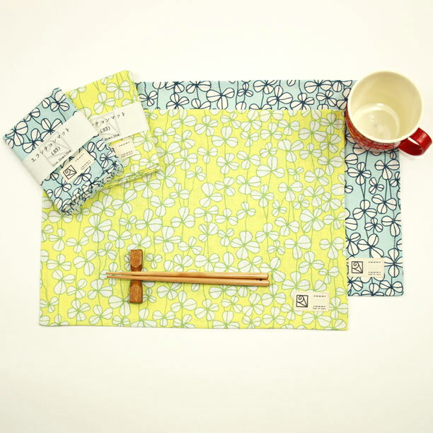 四つ葉が多めのクローバー畑のランチョンマット25×35cm(S3) Made in Japan