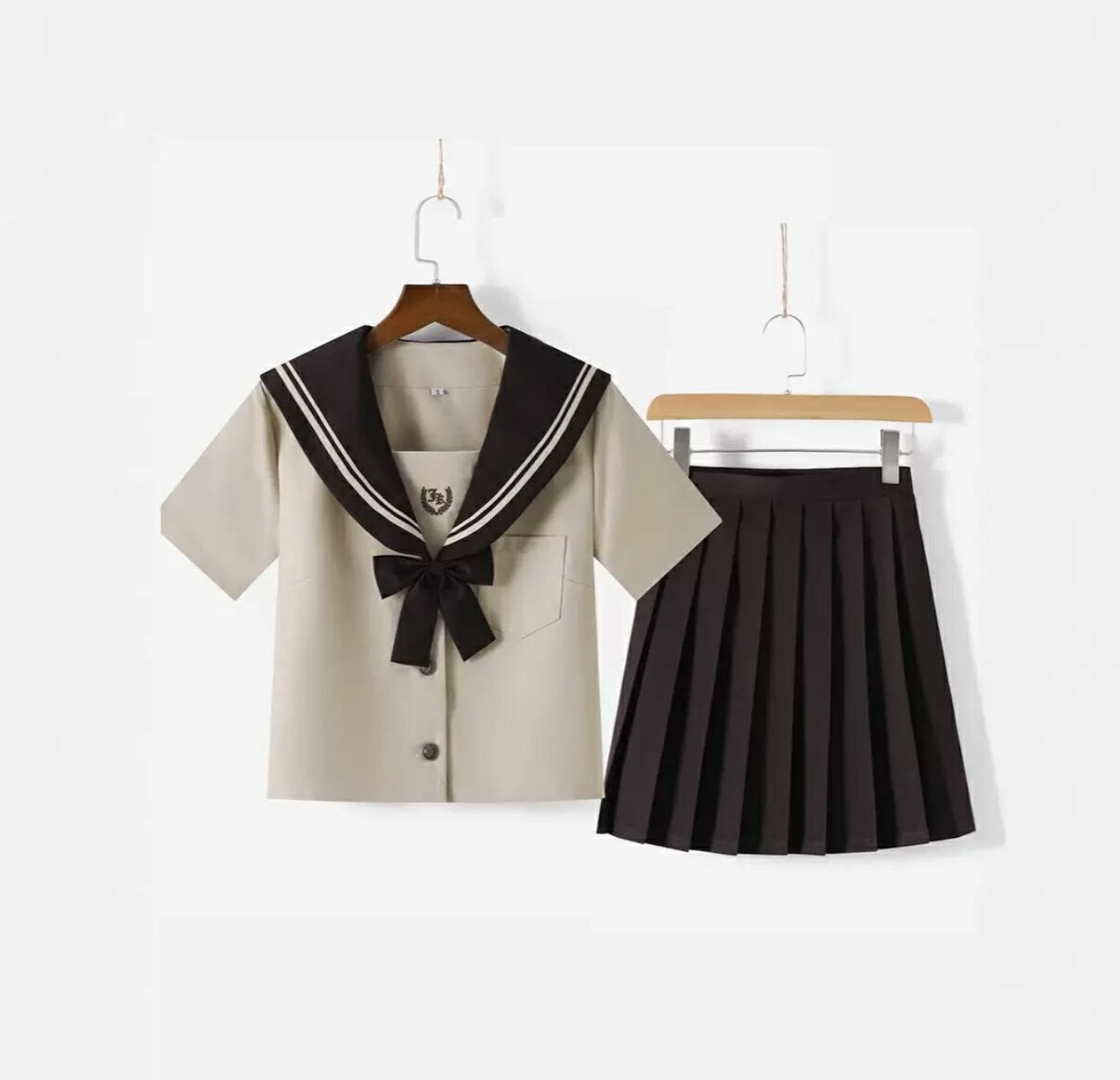 女子高セーラー服 コスプレ 可愛い 制服ブラウン半袖 シャツスカート蝶結び3点セット 学生服 女子高校生 アニメ アイドル レディース コスチューム 衣装 送料無料