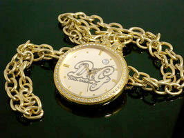 ドルチェ&ガッバーナ ウォッチ シークレットサービスD&G WATCH DW0262 SECRET SERVICEジルコニアが散りばめられたネックレスタイプの時計ポケットウォッチ型のウォッチペンダントトップユニセックス クォーツ ゴールド アナログ腕時計 懐中時計