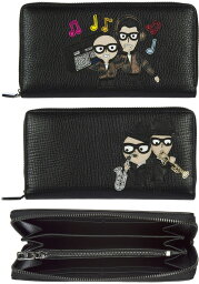 ドルチェ＆ガッバーナ DOLCE＆GABBANA D&Gドルチェ＆ガッバーナ ドルガバメンズ小銭入れ付きラウンドファスナー長財布眼鏡をかけた男性2人 ラジカセ＆音符トランペット＆サックス＆ハット警官 シェフ 型押し牛革 ブラックデザイナーズパッチ ミュージック 80999BK