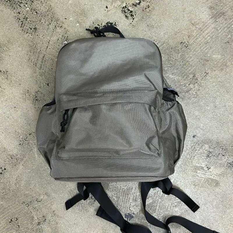【LINE登録で300円クーポン】PUFF パフ ペットキャリーバックパック 全2色 P24005|ブラック カーキ キャリー バッグ バックパック リュック 撥水 加工 ポケット 板状 底板 つき 付き ショルダー 密着 軽量 病院 お散歩 お出掛け 外出 交通公共機関 電車 バス kamiya-10036637 髪屋 サンプル画像3