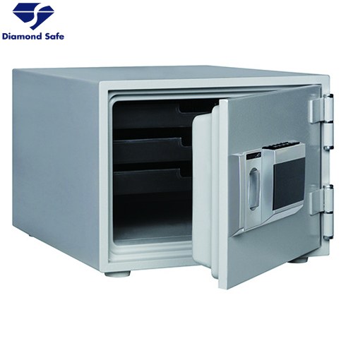 メーカー希望小売価格はメーカーカタログに基づいて掲載しています【キーワード】本体のみ /DH30-S 商品説明シリーズ DHシリーズ仕様・特徴 カギの持ち歩きを不要とした（キーレス）電子ロック錠です。暗証番号は、4桁〜16桁までの登録ができます。耐火金庫内容量：約29リットル施錠方式：テンキー式 プッシュ式 キーレスタイプ家庭用電子ロック錠B4サイズ用紙収納可引出し3JIS30分耐火試験合格品サイズ 外寸法：H330×W412×D518mm内寸法：H230×W335×D375mm重量 40kg