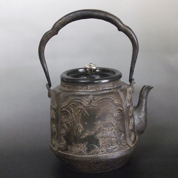 鉄瓶　田舎模様　銅蓋　蝋型鋳鉄製　桐箱入 大国復刻大峰造【送料無料】