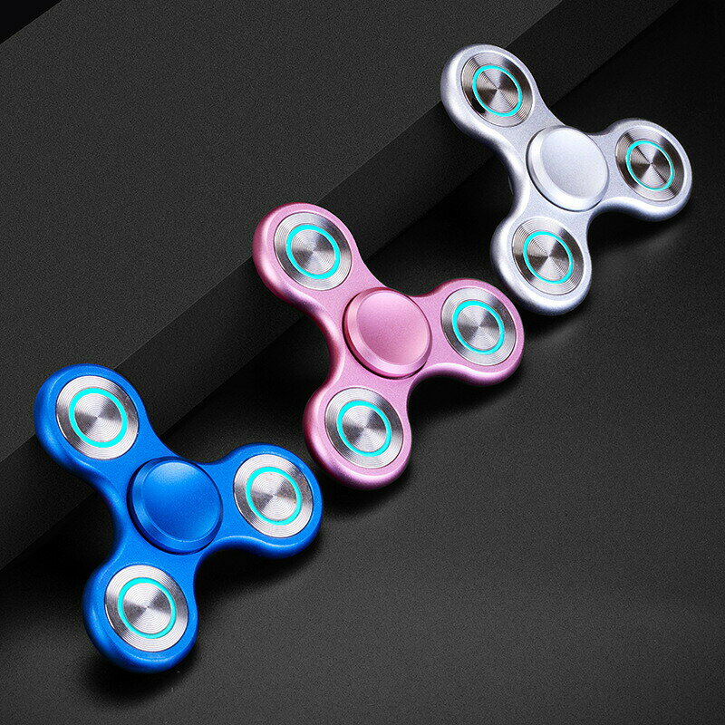【早い者勝ち！先着10名様300円OFFクーポン】ハンドスピナー 高級 ストレス解消 グ...
