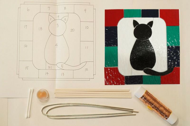 ステンドグラス作成キット 黒猫【ステンドグラス キット ガラス パネル】のサムネイル