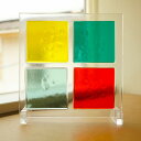 【訳あり】 フュージングガラスパネル 4つのスクエア 18cm×18cm 【ステンドグラス工房直販 ドア 扉 スクエア 明かり採り 壁埋め込み 小窓 新築 改築 新生活 リフォーム インテリア 建材パーツ 空間アクセント 室内装飾 壁装飾】