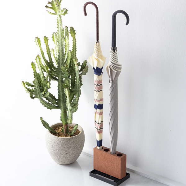 傘立て アンブレラスタンド おしゃれ コンパクト karari 4本用 スリム ブラウン 珪藻土吸水バー付き 玄関 隙間 屋内 屋外 軒下