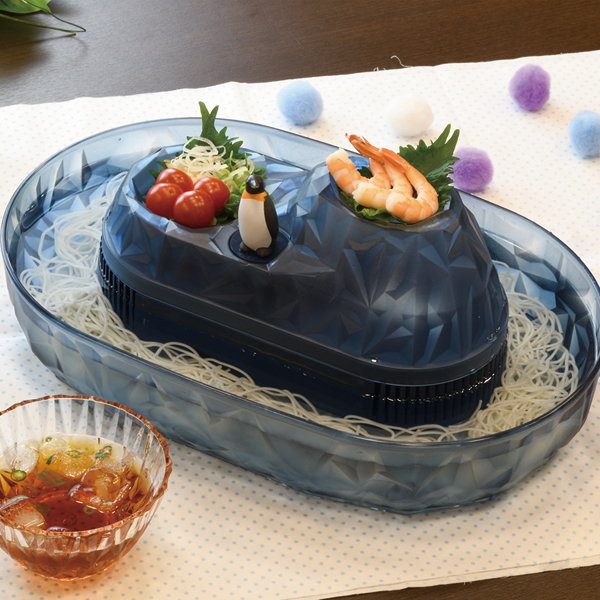 流しそうめんグッズ そうめん流し器 流し素麺器 2人～4人用 薬味皿付き おしゃれ 流氷 ペンギン Mサイズ