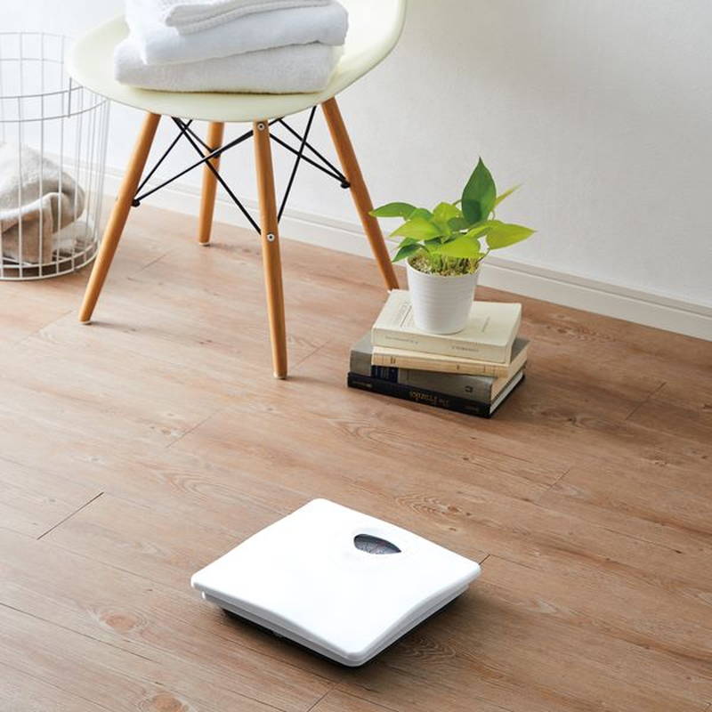 【2025/12/下旬入荷予定】体重計 タニタ TANITA アナログ ヘルスメーター 最大計量130kg ホワイト