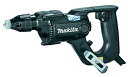 マキタ makita ボード用スクリュードライバー FS6100B 黒 88381696357 高精度、高耐久、そして無音 ※1 で美しく仕上げる。 美・サイレントを実現する“9Pinクラッチ”搭載！ ■業界最軽量 ※2 1kgボディ ■高精度 　パッと繋がりサッと切れる ■無音 ※1 　クラッチ接続音がない ■高耐久 　接続時の部品衝突がない ※1．クラッチのかみ合い音を指しています。 　　　 製品自体が無音で動く表現ではありません。 ※2．2015年11月現在、当社調べ。 ■疲れを軽減 　重心が手元に近いから慣性モーメントが小さく 　先端がサッと上がる ■その他特長 　・センターハイト22mm 　・高輝度LEDライト（2灯式） 　・前方向排気 　・便利なフックマキタ makita ボード用スクリュードライバー FS6100 ※販売はタイトルの商品です。