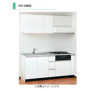 タイプ システムキッチン ■品番 CO-1800（SW） 鏡面 　　　 CO-1800（A・D・M） ■カラー スノーホワイト/アッシュホワイト/ダークウッド/ミディアムウッド ■間口 1800mm ■サイズ W1800mm × D600mm × H850+45mm ■仕様 排水トラップ付、ジャバラホース80cm、回転板付 【別売り】 吊戸棚、レンジフード、水栓は別売りです。 本商品には含まれておりません。 ※写真はメーカー掲載の代表写真 必ず連絡の取れるお電話番号(携帯電話等）を備考欄にご記載下さい。 ※※※※※※※※※※※※※※※※※※※※※※※※※※※※※※※※※※※ 　　　【！！！　必ず以下ご覧ください　！！！】 　配送地域や送料等、ご購入に条件がございます。 　必ず以下をご参照頂き、ご了承のご注文願います。 ※※※※※※※※※※※※※※※※※※※※※※※※※※※※※※※※※※※ 【ご注意】 ・受注生産品、オプション追加品は 　メーカー倉庫出庫前でもお手配後のキャンセルはお受けできません。 【メーカー直送便でのお届けです】 　以下の配送条件がございます。 　予めご了承の上、ご注文願います。 　・土日祝日の配送NG、平日のみ 　・時間指定NG(AM・PM指定もお受けできません) 　　ただし、お届前日にメーカーより直接お届け目安時間のご連絡がございます。 　・お届け先の前の通りまで2tロング車が通れることが条件です。 　　進入不可時、いけるところまでのお渡しとなります。 　　（当店、メーカーの判断ではなく、当日のドライバー判断によります） 　・ドライバーお一人でのお届けとなり、 　　荷降ろしの際、お荷受人様のお手をお借りする場合がございます。 　・1F軒先渡しとなります。ビル・マンションへの配送はエントランス渡しとなります。 　　(階上げ対応不可) 　・ご不在の場合、再配達料金が発生致しますので 　　お届け日はご希望日を伺って調整いたします。 ※商品の仕様・詳細はアイオ産業のホームページか下記までお願いいたします 　【アイオ産業 お問い合わせ】 　　03-3995-8811