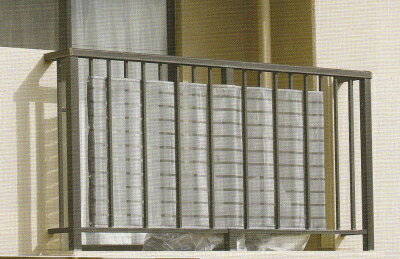 イノベックス　ダイオベール　高さ80cm × 長さ360cm　シルバーグレイ色　311144　ベランダ目隠しネット　（旧：ダイオ化成）のサムネイル