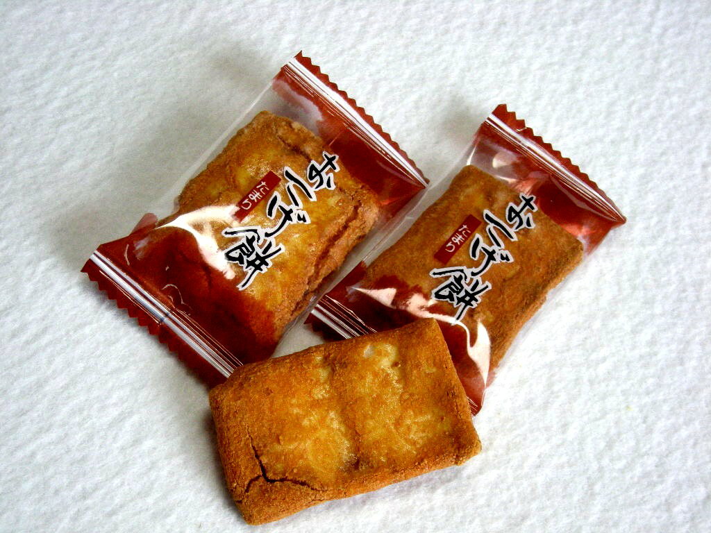 原材料名：もち米（国産）、醤油（一部に小麦・大豆を含む） 保存方法：直射日光、高温多湿を避け、保管早めにお召し上り下さい 賞味期限：4ヶ月 加工者　金谷乾物店　宇都宮市曲師町4−4原材料は餅米、醤油のみ。お味は素材に自信があるからこそ。独自の製法で香ばしい味に仕上げました