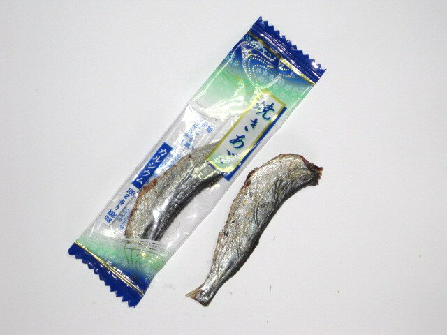 原材料名：とび魚（ベトナム産）、砂糖、食塩／ソルビット、調味料（アミノ酸等） 保存方法：直射日光、高温多湿を避け、保管早めにお召し上り下さい 加工者　金谷乾物店　宇都宮市曲師町4−4 賞味期限：4ヶ月あごとは飛魚のことで、甘辛の味付けであごの風味を引き立てています。比較的歯ごたえのある商品です。 ☆☆こちらの商品2015年3月1日よりメーカー出荷価格が変更（値上げ）になります。当店でも3月中ごろより1割程度の価格変更、量目変更をさせていただきます。☆☆