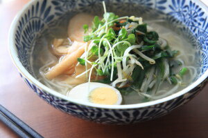 どんぶり ラーメン 藍染タコ唐草麺鉢 (直径21.2cm×高さ8.2cm) 和食器 美濃焼 大きい 満水時約1500cc 680g 和食器 日本製 うどん丼 うどん鉢 ラーメン鉢 パスタ皿 中鉢 大鉢 うどん