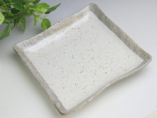 【正角皿】白い茶色まじりの粉引茶正角皿【白唐津正格皿】【18cm×18cm×3.5cm】【美濃焼】