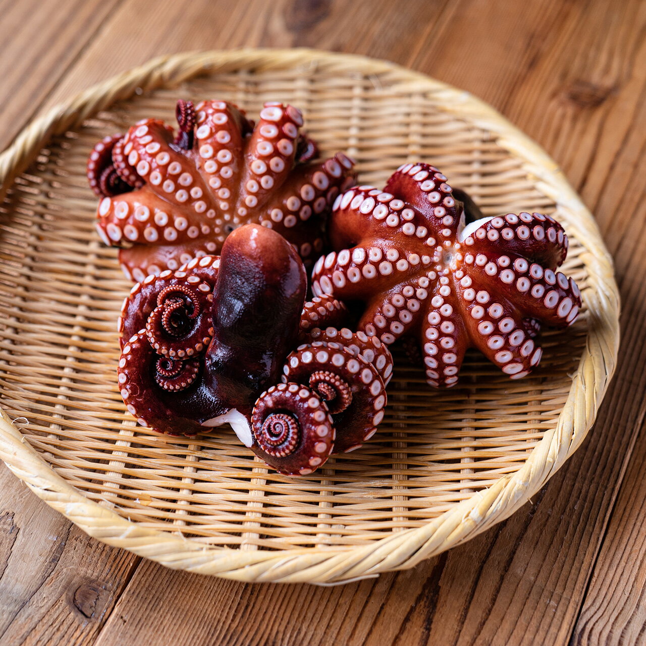 金楠の明石だこ（中だこ）5-6杯・1Kg たこ タコ 蛸 マダコ たこ足 タコ足 蛸足 明石たこ 明石タコ 明石蛸 ギフト 贈り物 父の日 母の日 贈答用 健康 グルメ 美容のサムネイル