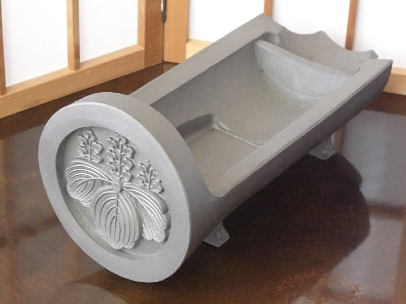 瓦 花器 脚付 五七の桐紋 瓦 かわら kawara 【RCP】