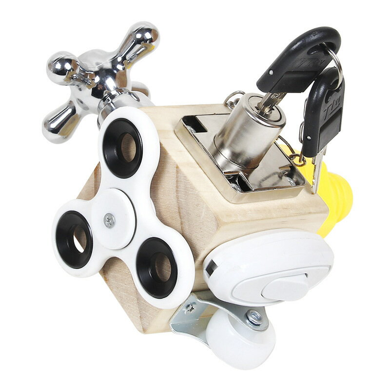 【楽天スーパーSALE 10%OFF】モンテッソーリ　教育援助キッズ　幼児カラフルなロックボックス　ロックおもちゃ　木製モンテッソーリ　教育玩具　指先教育　保育園　モンテッソーリ　幼児　幼児キッズ