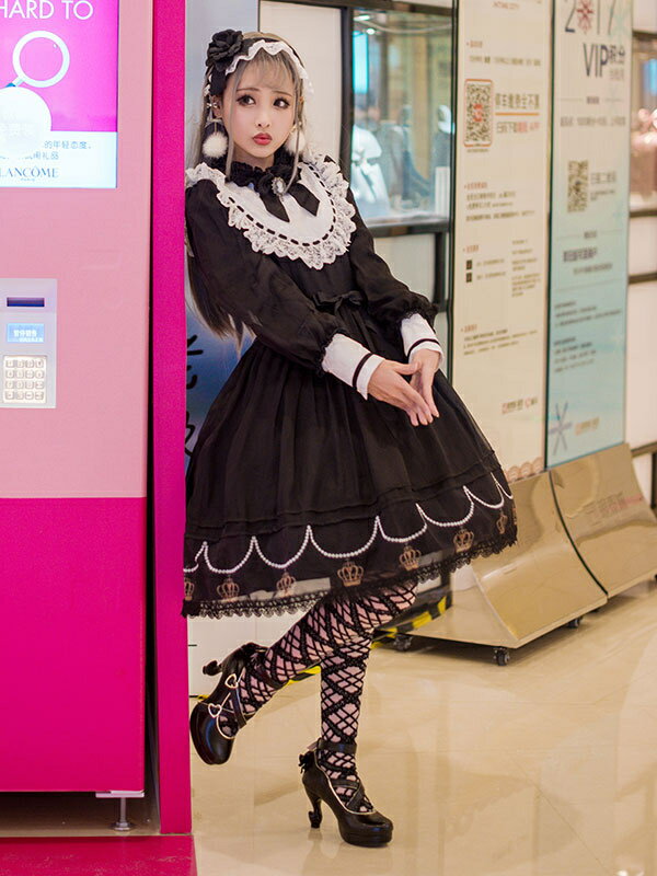 ロリィタファッション　袖ありのワンピース　ブラック　ポリエステル　スウィート　2カラーブロック　スタンドカラー　長袖