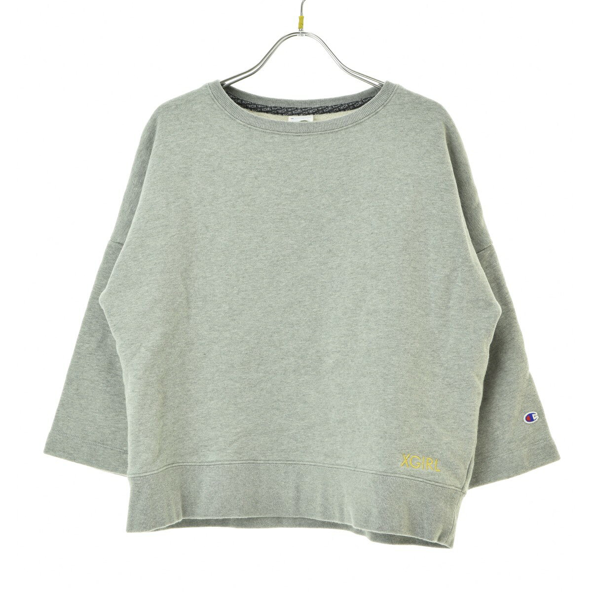 #CHAMPION#X-GIRL#X38#X39#X3a#X3b#X3c#Y38#Y39#Y3a#Y3b#Y3c#CHAMPION#X-GIRL#グレー系#刺繍・レース#表記サイズ：S#コンディションC##レディース#パーカー・スウェット#スウェット#秋#BRANDCHAMPION × X-GIRL / チャンピオン × エックスガール ITEMCWSGB01 刺繍五分袖スウェット(G006326680) CHAMPION × X-GIRL Condition : C S 新品 A 使用感がなく試着程度の品 B 使用感があまりなく目立つダメージがないUSED品 C 使用感はあるがダメージが比較的目立たないUSED品 D 使用感があり汚れなどのダメージが目立つUSED品 E かなりの使用感があり破れやシミなどのダメージが目立つUSED品 Item Information ATTENTIONダメージについて USED品となりますので、多少の使用感があり、全体的に毛羽立ちが見られます。 表記サイズS 実寸総丈約58cm 身幅約58cm 裄丈(ラグランと同様の採寸方法)約64cm※実寸は手作業で採寸しておりますので、1cm〜2cmの誤差が生じる場合がございますので何卒ご了承お願いいたします。 ※「換算サイズ」と表記されている数値につきましては、表記サイズを基準に日本サイズへ換算表を元に換算しております。詳しくは[サイズについて]をご参照ください。 カラー(弊社規定)グレー系※ご使用のモニタやブラウザによって、画像の色味が異なって見えることがありますので何卒ご了承お願いいたします。 素材 上衣・下衣・綿100％ 付属品 - 裏地 - このアイテムにつけられているキーワード#CHAMPION##X-GIRL##グレー系##刺繍・レース##表記サイズ：S##コンディションC##レディース##パーカー・スウェット##スウェット##秋# 関連商品 このブランドの他の商品を見る このタイプの商品を見る ※商品詳細で気になる点がございましたらお気軽にお問い合わせください。