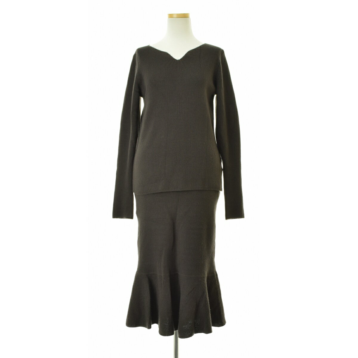 【中古】Mila Owen / ミラオーウェン09WNO215013 デコルテニット + マーメイドスカートマキシセットアップ【cacfbabc-l】