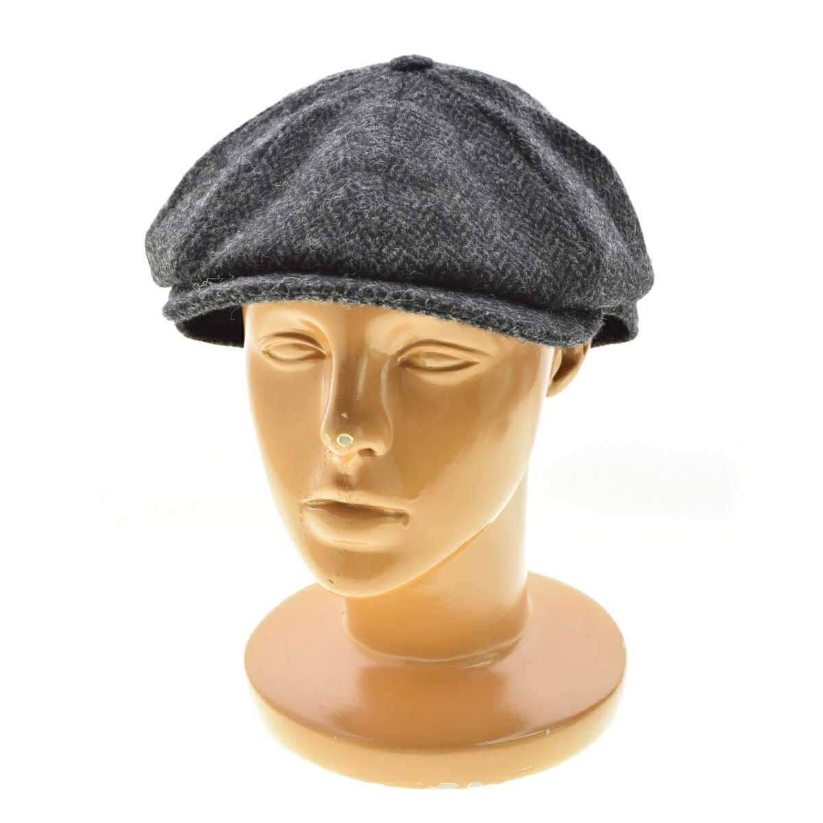 #BIDDYMURPHY#L3c#L3d#L3e#L3f#L40#BIDDY MURPHY#ブラック系#グレー系#ウール#表記サイズ：XL/62#コンディションC##メンズ#帽子#キャスケット#秋#BRANDBIDDY MURPHY ITEMJOHN HANLY ウールキャスケット(G006334592) BIDDY MURPHY Condition : C S 新品 A 使用感がなく試着程度の品 B 使用感があまりなく目立つダメージがないUSED品 C 使用感はあるがダメージが比較的目立たないUSED品 D 使用感があり汚れなどのダメージが目立つUSED品 E かなりの使用感があり破れやシミなどのダメージが目立つUSED品 Item Information ATTENTIONダメージについて USED品となりますので、多少の使用感がありますが、目立つダメージや汚れは見られません。 表記サイズXL/62 実寸頭囲約62cm※実寸は手作業で採寸しておりますので、1cm〜2cmの誤差が生じる場合がございますので何卒ご了承お願いいたします。 ※「換算サイズ」と表記されている数値につきましては、表記サイズを基準に日本サイズへ換算表を元に換算しております。詳しくは[サイズについて]をご参照ください。 カラー(弊社規定)ブラック系/グレー系※ご使用のモニタやブラウザによって、画像の色味が異なって見えることがありますので何卒ご了承お願いいたします。 素材 Pure New Wool 付属品 - このアイテムにつけられているキーワード#BIDDY MURPHY##ブラック系##グレー系##ウール##表記サイズ：XL/62##コンディションC##メンズ##帽子##キャスケット##秋# 関連商品 このブランドの他の商品を見る このタイプの商品を見る ※商品詳細で気になる点がございましたらお気軽にお問い合わせください。