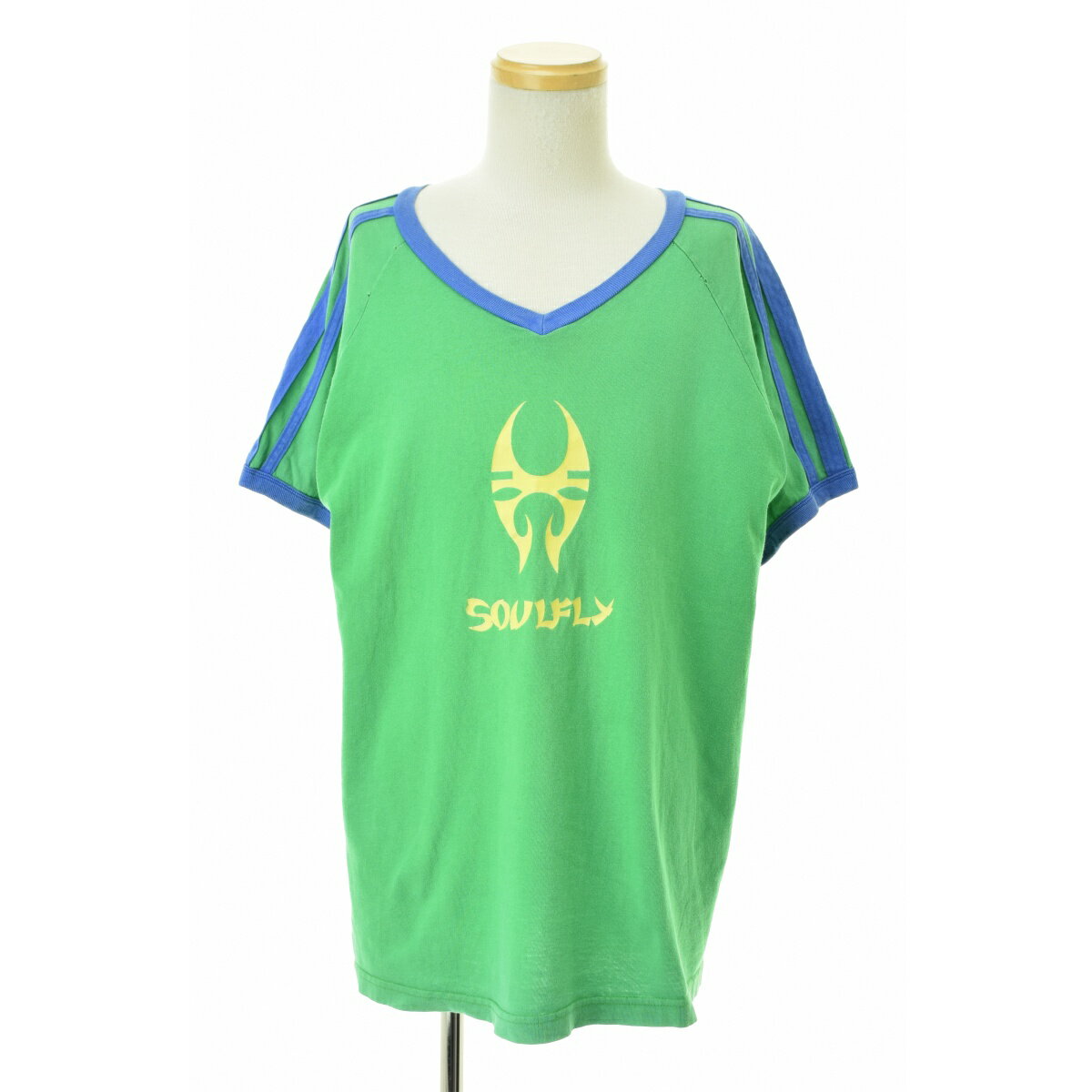 #VINTAGE#X34#X35#X36#X37#X38#Y46#Y47#Y48#Y49#Y4a#VINTAGE#グリーン系#ブルー系#コンディションD##メンズ#Tシャツ・カットソー#Tシャツ#ALL#BRANDVINTAGE / ヴィンテージ ITEM90s SOULFLY ナンバリング半袖Tシャツ(G006268416) VINTAGE Condition : D S 新品 A 使用感がなく試着程度の品 B 使用感があまりなく目立つダメージがないUSED品 C 使用感はあるがダメージが比較的目立たないUSED品 D 使用感があり汚れなどのダメージが目立つUSED品 E かなりの使用感があり破れやシミなどのダメージが目立つUSED品 Item Information ATTENTIONダメージについて USED品となりますので、使用感があり、所々に破れ・小穴、バックに変色が見られます。 表記サイズ- 実寸着丈約72cm 身幅約54cm 裄丈(ラグランと同様の採寸方法)約42cm※実寸は手作業で採寸しておりますので、1cm〜2cmの誤差が生じる場合がございますので何卒ご了承お願いいたします。 カラー(弊社規定)ライトグリーン系/ブルー系※ご使用のモニタやブラウザによって、画像の色味が異なって見えることがありますので何卒ご了承お願いいたします。 素材 品質表示タグ無しの為素材不明。 付属品 - 注意事項 こちらの商品は、ヴィンテージ品、またはリリースより10年以上経過したオールド品となります。商品の特性上、多くのダメージが見られる場合がございます為、全てのダメージを記載できない場合がございます。その為、記載外のダメージ（汚れ、小穴等）が見られる場合がございます。予めご了承の上、ご検討くださいませ。 裏地 - このアイテムにつけられているキーワード#VINTAGE##グリーン系##ブルー系##コンディションD##メンズ##Tシャツ・カットソー##Tシャツ##ALL# 関連商品 このブランドの他の商品を見る このタイプの商品を見る ※商品詳細で気になる点がございましたらお気軽にお問い合わせください。