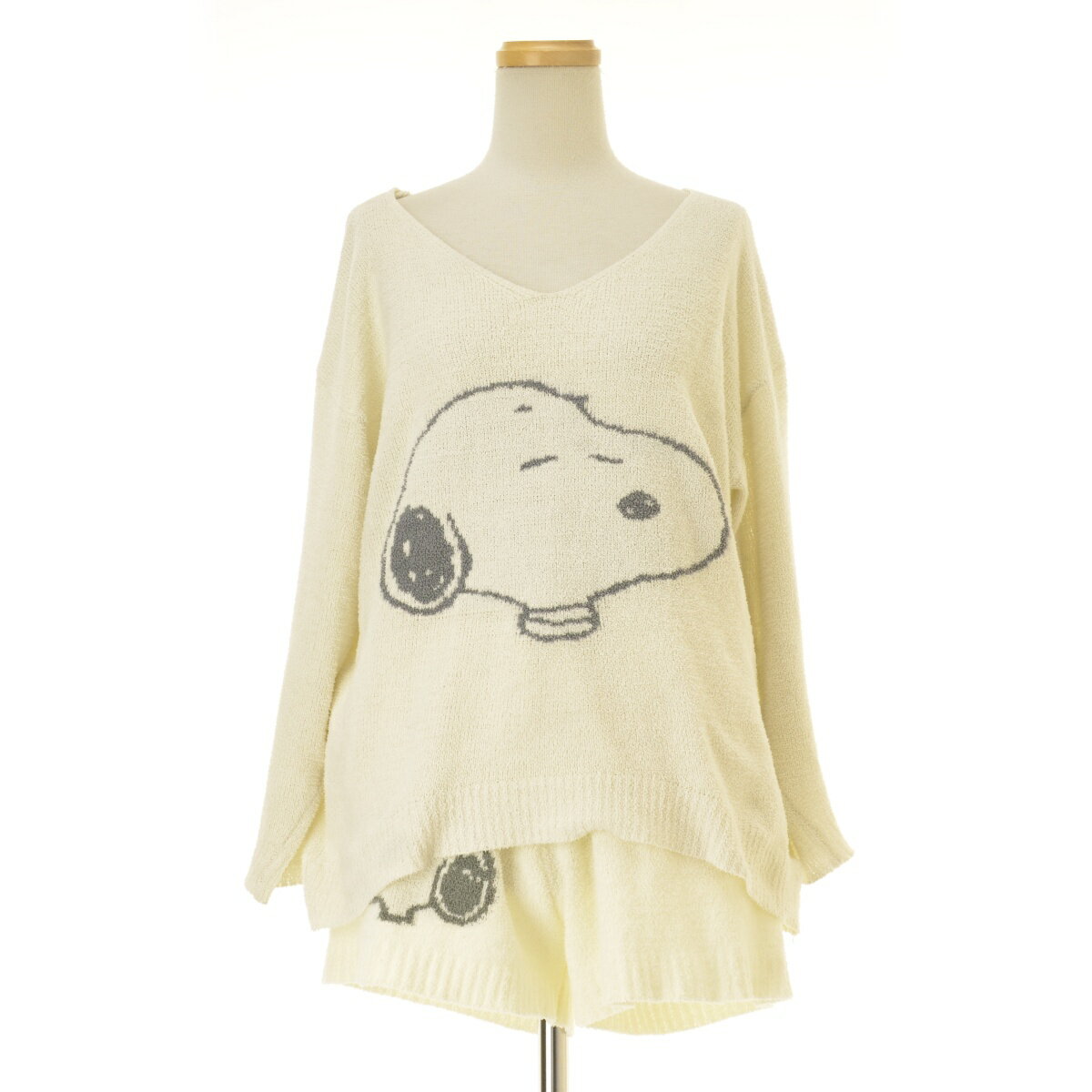 Rakuten - 【中古】Chut! × PEANUTS / Chut! × ピーナッツスヌーピーVネックニット+ショートパンツセットアップ【cacfbcch-l】
