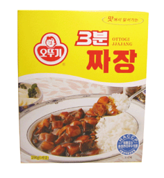 【オットギ】3分チャジャン　(1人前)　200g　《韓国食品 韓国食材 韓国料理 韓国食料品 食べ物 韓国レトルト食品 韓国ジャジャン 韓国チャジャン ジャージャーン 炸醤 オトギ オットギ》