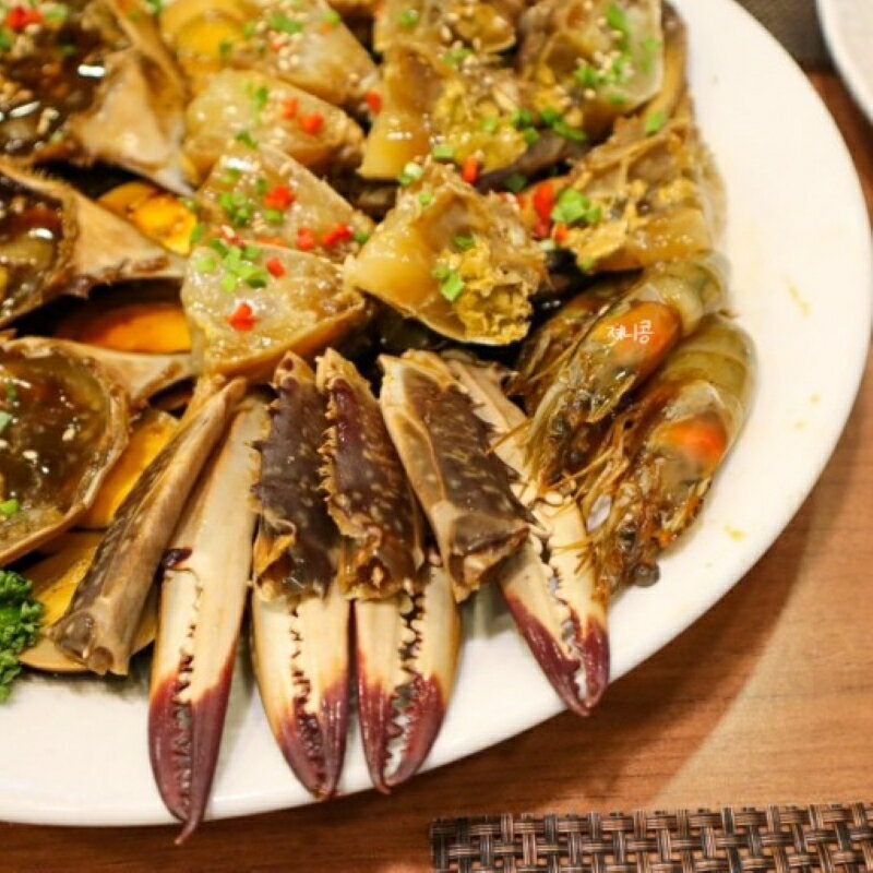 センピョ ジン醤油 860ml/韓国醤油/韓国食材/眞醤油/やや甘い濃いの味/韓国の醤油
