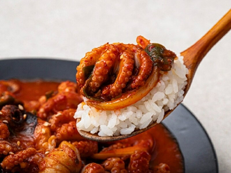 [冷凍] [ファウダン] 冷凍イイダコ炒め 300g / 韓国食品/韓国料理/イイタコ炒め/簡単食品/いいたこの辛炒め/チュクミポックン/辛口 kankan-shop-10001571 韓韓ショップ サンプル画像2