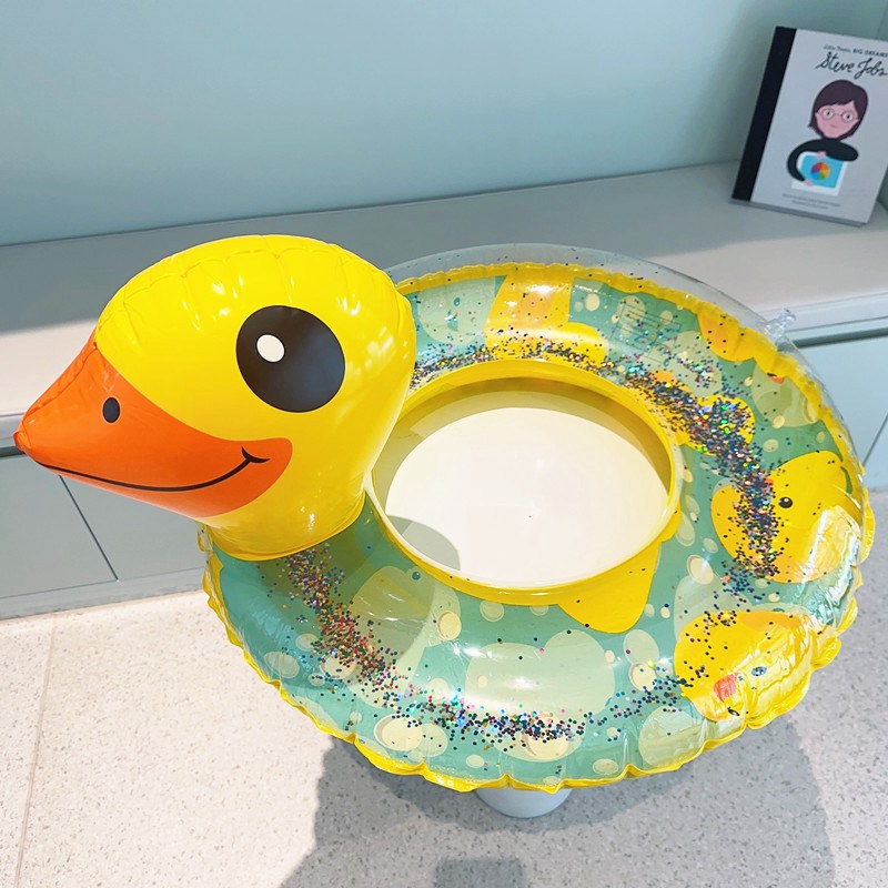 関白ストアの浮き輪 子供 軽量 アヒル ベービー 赤ちゃん ベビー浮き輪 フロート 浮き輪 女の子 男の子 浮輪 うきわ キッズ 子供用 幼児 浮き具 安定感 夏 水遊び ビーチ プール 海水浴 スイミング おしゃれ お風呂 ビーチグッズ｜アングル2