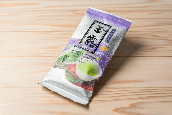 【玉露】青龍 100g【甘露園】 お茶 日本茶 玉露 日本茶鑑定士 宇治で丁寧に作られた旨味の詰まった玉露です。見た目は少し荒々しいですが、驚くほどの旨味を持つ玉露。40〜50度で5分ほどかけて丁寧に淹れて下さい一人前30ml程の抽出液にする場合は8gに60mlのお湯をさして5分5回程にわけて丁寧に 2