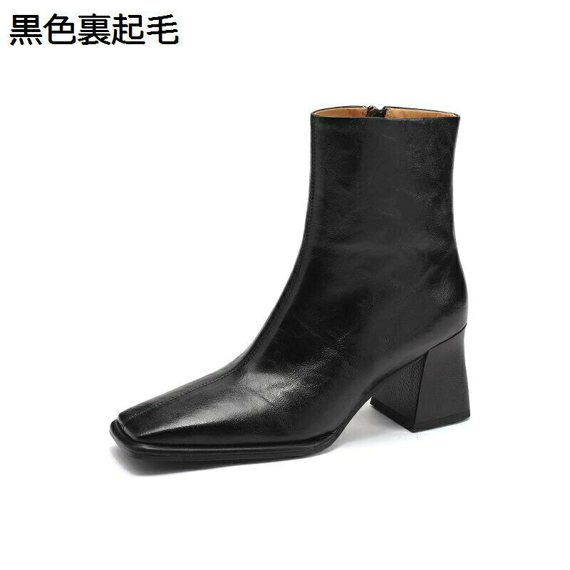 　　　 ◆◇◆人気の秘密◆◇◆ ヒール：7cm　筒高：14cm　筒周り：24cm 【ファスナー付きで履きやすい】ジッパー付きだから、忙しい時でも簡単に脱ぎ履き出来ちゃいます♪弾力もあるので歩行時の足への衝撃を緩和します。履きやすくて歩きやすいで通勤通学のデイリーユースはもちろん、フォーマルな場面にもお使いいただける。 【太めヒール】高ヒールと細身のシルエットで足首が引き締まって見え、 スリムでオシャレなコーディネートに仕上げてくれます。ヒールの高さを感じにくく、疲れにくい。さりげない脚長効果も発揮してくれます。 【素材】表地は履くほどに足に馴染んでしっとり柔らかな高品質天然皮革を使用、中敷きが豚革で足当りが優しいうえにふわふわのクッションで履きやすさアップ、長い時間履いても疲れにくいです 【滑りにくい】雨や雪の濡れた路面でも滑らないように、靴底には高いグリップ力を発揮する。氷上で優れたグリップ力を発揮するガラス繊維を垂直に配置することで強力なグリップ力を発揮し、ウェーブ形状(波型)に設計することで多方向へのグリップにも優れています。 　　　◆◇◆注意事項◆◇◆ご覧のモニターの環境、撮影環境により実物と色味が異なって見える場合がございます。湿った状態で他のものと擦り合わせると色が移る恐れがあります。濃色品の洗濯時は、白色、淡色と分けて洗ってください。説明 ・　　★サイズ★ ・　　　21.0cm＝21.0 cm（EUR）　21.5cm＝21.5 cm（EUR）　23.0cm＝22.0 cm（EUR） ・　　　22.5cm＝22.5 cm（EUR）　23.0cm＝23.0 cm（EUR）　23.5cm＝23.5 cm（EUR） ・　　　24.0cm＝24.0 cm（EUR）　24.5cm＝24.5 cm（EUR）　25.0cm＝25.0 cm（EUR） ・　　　25.5cm＝25.5 cm（EUR）　26.0cm＝26.0 cm（EUR）　26.5cm＝26.5 cm（EUR） ・　　★商品について★ ・　　　たくさん歩く日にも、気軽に使えるレディースブーツ。秋冬を楽しみしましょう！ ・　　　ナチュラルな雰囲気満点の素材を使用。まんべんなく甲を覆うラインは素足にぴったり ・　　　つま先のほどよい丸みをデザインして、長時間着用しても疲れにくい、カッコ可愛い、女っぶりが良くとにかく美脚効果が抜群です ・　　　柔らかいインソールと屈曲性の高いラバーソールで、たくさん歩いても足が痛くならない＆疲れにくい ・　　　秋冬春場合：普段にはもちろん、レディースデート、二次会、入学式、卒業式、出勤、通学、お出かけ、旅行、女子会、飲み会、ビジネス、フォーマル、パーティーにも最適 ・　　　シンプルなデザインなのでカジュアル系やきれいめコーデなどどんなコーディネートにも合わせやすいのが嬉しいポイント、スキニーパンツやデニムジーパン ・　　　 ショートパンツやスカート、ワンピースなどどんなボトムスとも相性抜群 ・　　★ポイント★ ・　　　◎ショートブーツ　◎ブーティー　◎エンジニアブーツ　◎歩きやすい　◎履きやすい　◎レトロ ・　　　◎ジョッキーブーツ　◎レディース　◎大きいサイズ ◎デート トラベル ◎美脚　◎通学 通勤 ・　　★ご注意★ ・　　　◎◎サイズに迷われた場合、足の幅や甲の高さも考慮してサイズをお選びください。 ・　　　◎◎お使いのモニター、PC環境等により色の再現性が異なる場合がございますので、ご了承下さい。