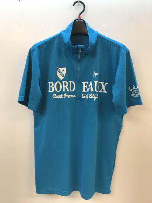 使用感のない綺麗な商品です。【商品番号：2025031212204】【規格品番：CLWA5S315】【ブランド：CLUNK】【サイズ：O】【素材：ポリエステル100％】【色：青】【実寸：肩幅：約45 / 袖丈：約22 / 身幅：約48 / 着丈：約68.5】商品のコメント及び画像で記載が無い場合でも、小さな穴、目立たない汚れやシミ、糸のほつれ等多少のダメージがある場合もございます。あくまでもUSED商品であることをご理解のうえご購入をお願い致します。また、こちらの商品はご購入後の返品・返金はお断りさせて頂いておりますので、ほんの些細な事でも、不明瞭な点や疑問等がある場合はご購入前にお問合せくださいませ。【関連キーワード：古着 メンズ シャツ スポーツ】中古★3【状態：普通】リバティ鑑定倶楽部王子店 で店頭販売している在庫を発送します