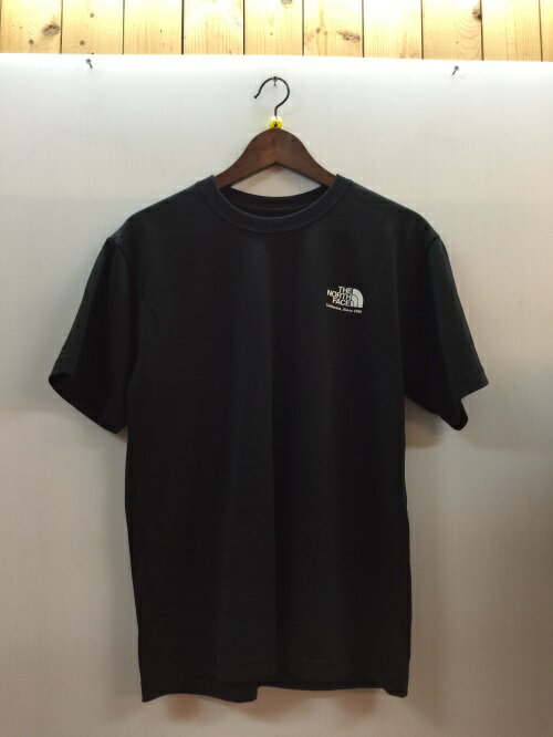 THE NORTH FACE ザノースフェイス　ロゴ ティー プリント Tシャツ　ブラック　NT32332 S/S HISTORICAL LOGO TEE メンズ　Sサイズ／トップス【中古】[☆3]