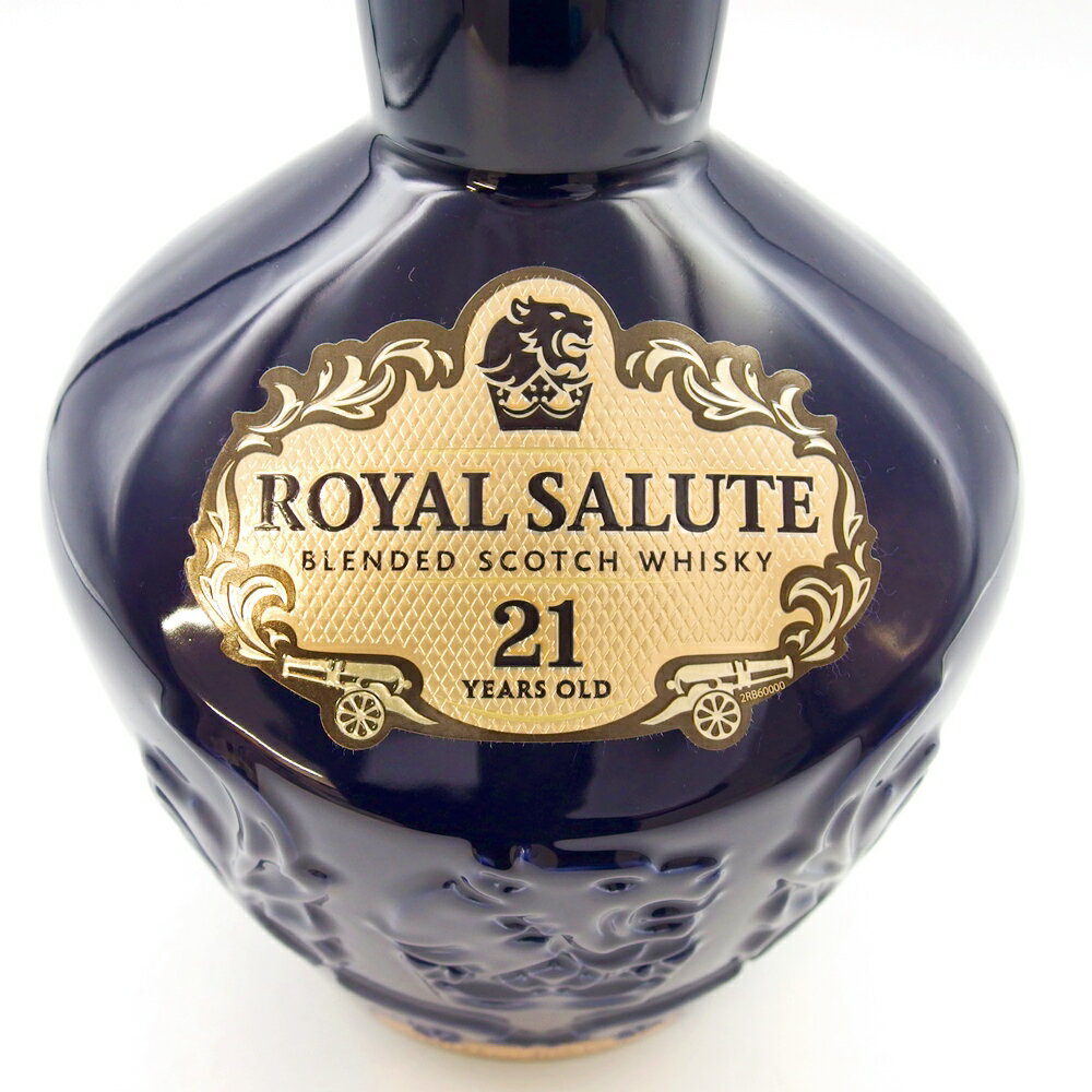 【ウィスキー】ロイヤルサルート 21年 1,000ml 1L 40% 青陶器ボトル 約1835g ブレンデッド スコッチ ヴィンテージ シーバスブラザーズ 洋酒 古酒 巾着/箱付き ROYAL SALUTE BLENDED SCOTCH WHISKY 21YEARS OLD
