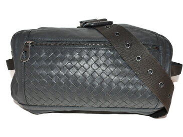 【人気ブランド☆】BOTTEGA VENETA イントレチャートボディバッグ 361013 ブラック　グレー系 レザー ウエストバッグ　ベルトバッグ　人気　メンズ　レディース　ユニセックス　男女兼用【中古】