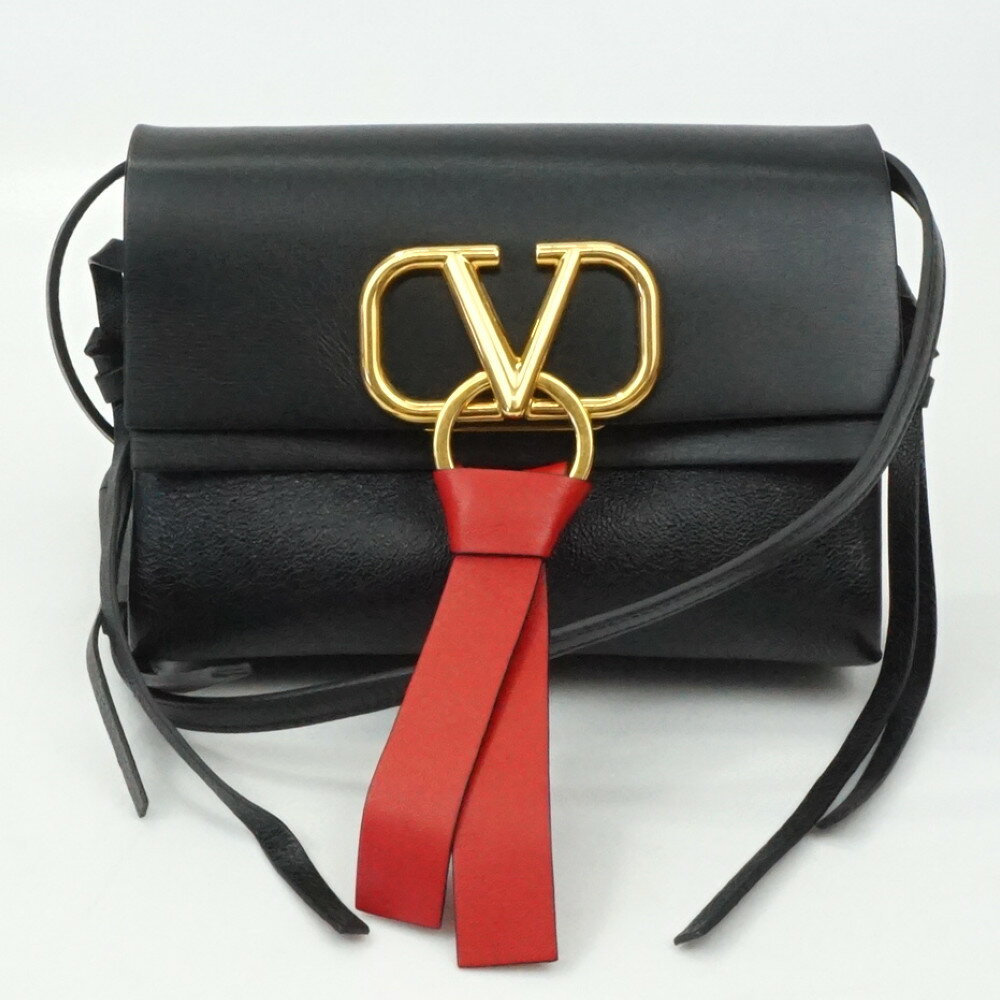 VALENTINO GAREVANI ヴァレンティノ ガラヴァーニ Vロゴショルダーバッグ ブラック ゴールド金具 肩掛けバッグ 斜め掛けバッグ レディースバッグ 【中古】