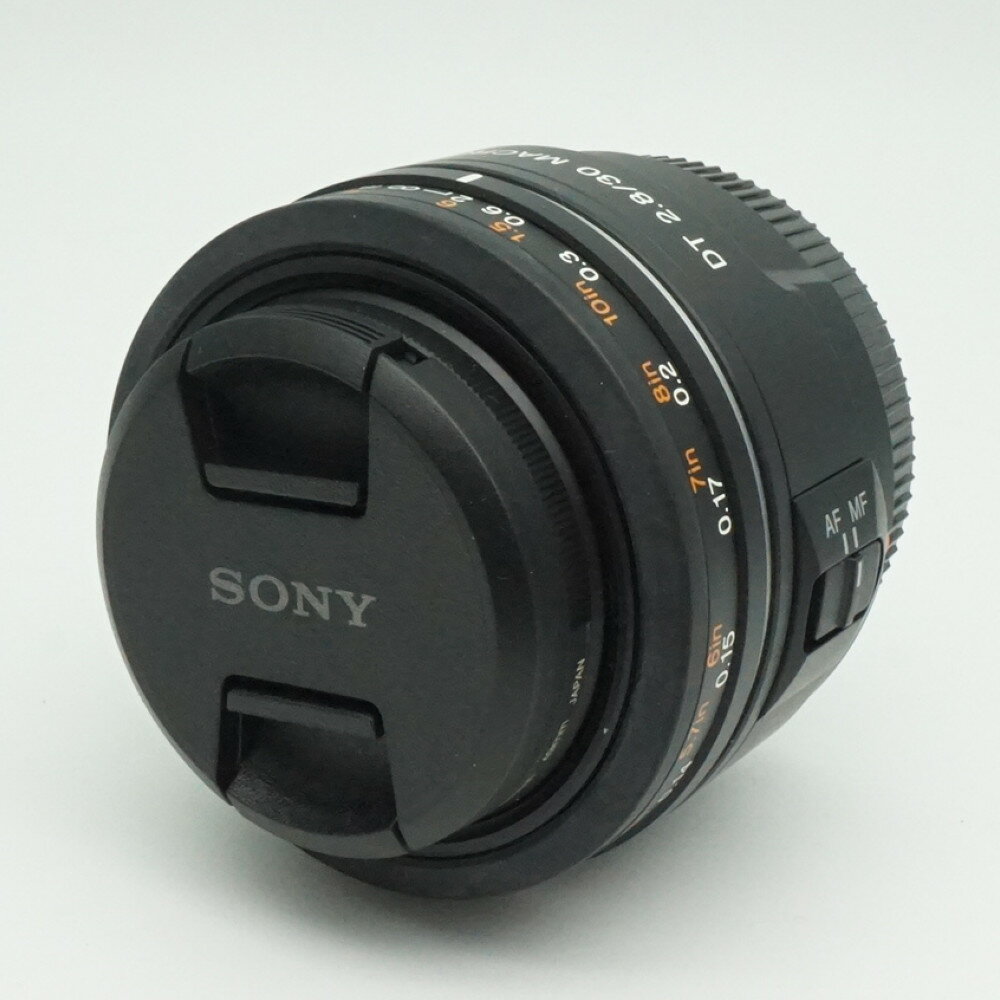 商品番号 1-240002042993-13 ブランド 【SONY】 ソニー 型番 SAL30M28 商品名 DT 30mm F2.8 Macro SAM カラー ブラック 仕様 レンズマウント：ソニー Aマウント 応撮像画面サイズ：APS...