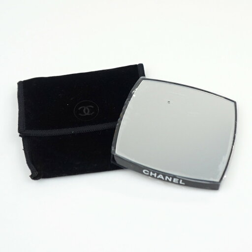 CHANEL シャネル コンパクトミラー ブラック 黒 通常鏡×拡大鏡 メイクミラー ブランド小物 レディース 【中古】 CHANEL シャネル コンパクトミラー ブラック 黒 通常鏡×拡大鏡 メイクミラー ブランド小物 レディース 【中古】